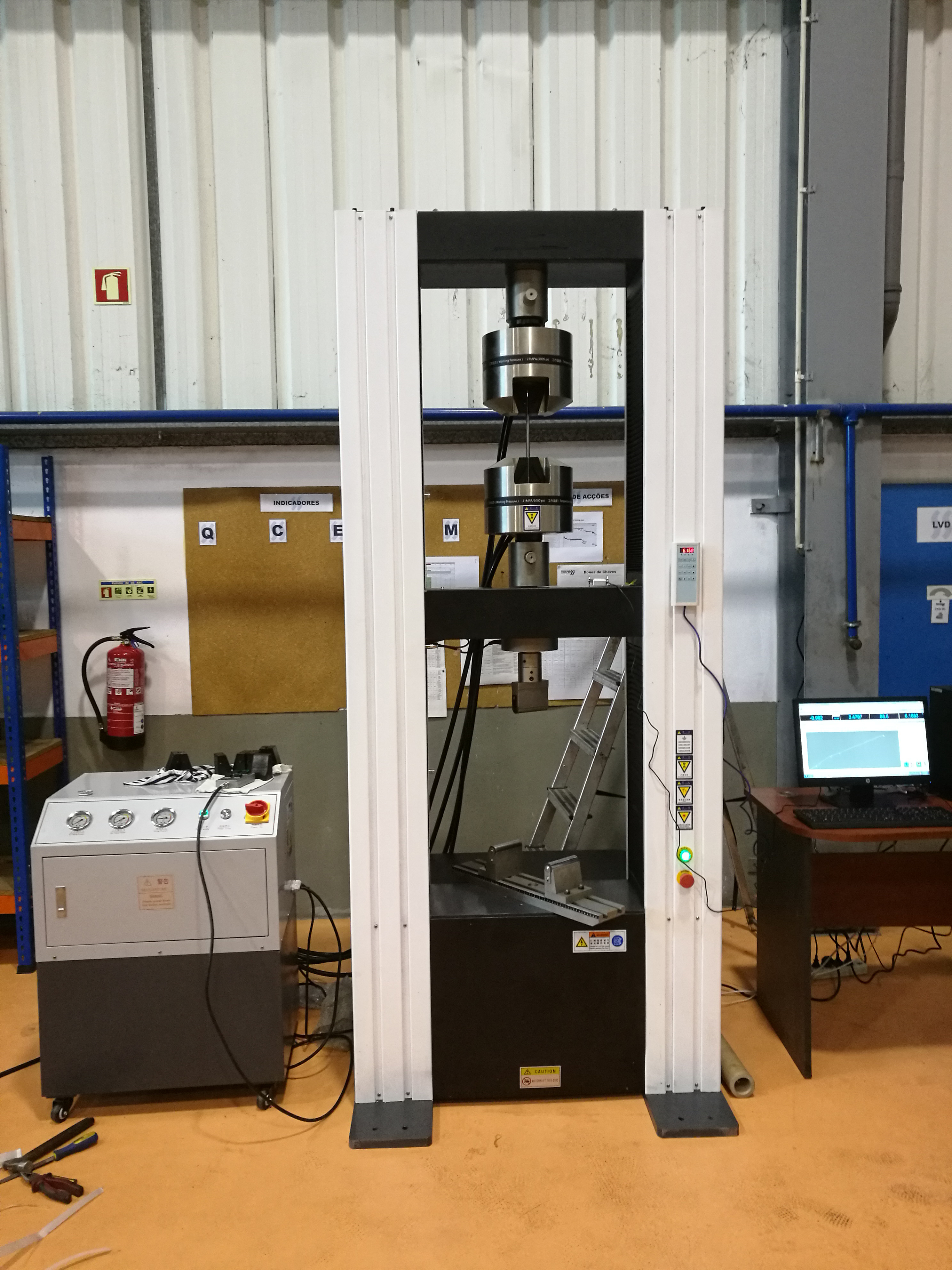 WDW-600微機(jī)控制電子萬能試驗(yàn)機(jī)